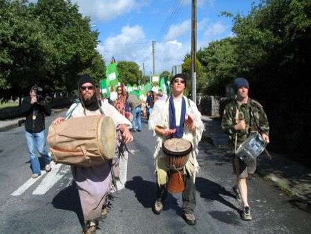 02three_drummers_lead_out_of_clarecastle.jpg