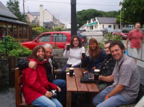 Slinte agus go mbeirfidhmuid beo ar an m seo ars agus go bhfeidhmuid bs le siochin
