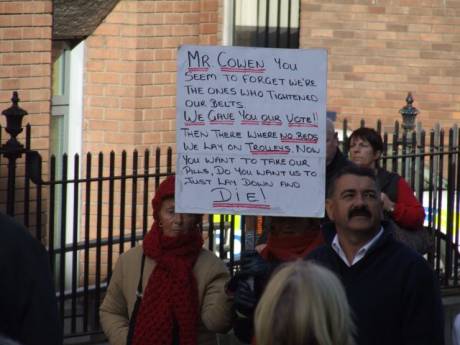 Click on image to see full-sized version protest_038.jpg