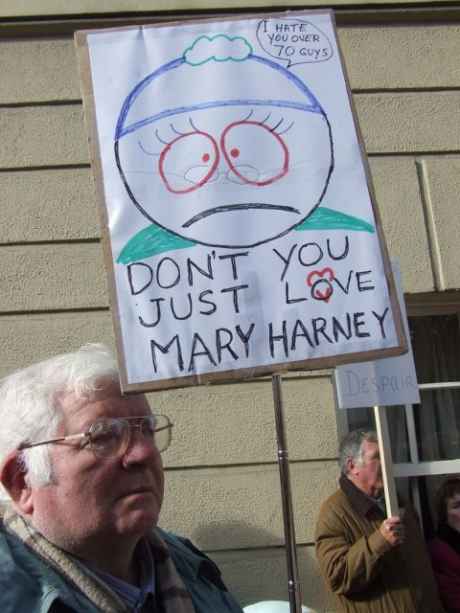 Click on image to see full-sized version protest_081.jpg