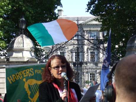 Muireann speaking 